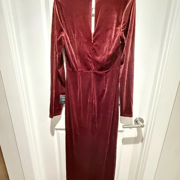 Lulus Lovely And Luminous Rust Velvet Long Sleeve Column Maxi Dress - Picture 3 of 3